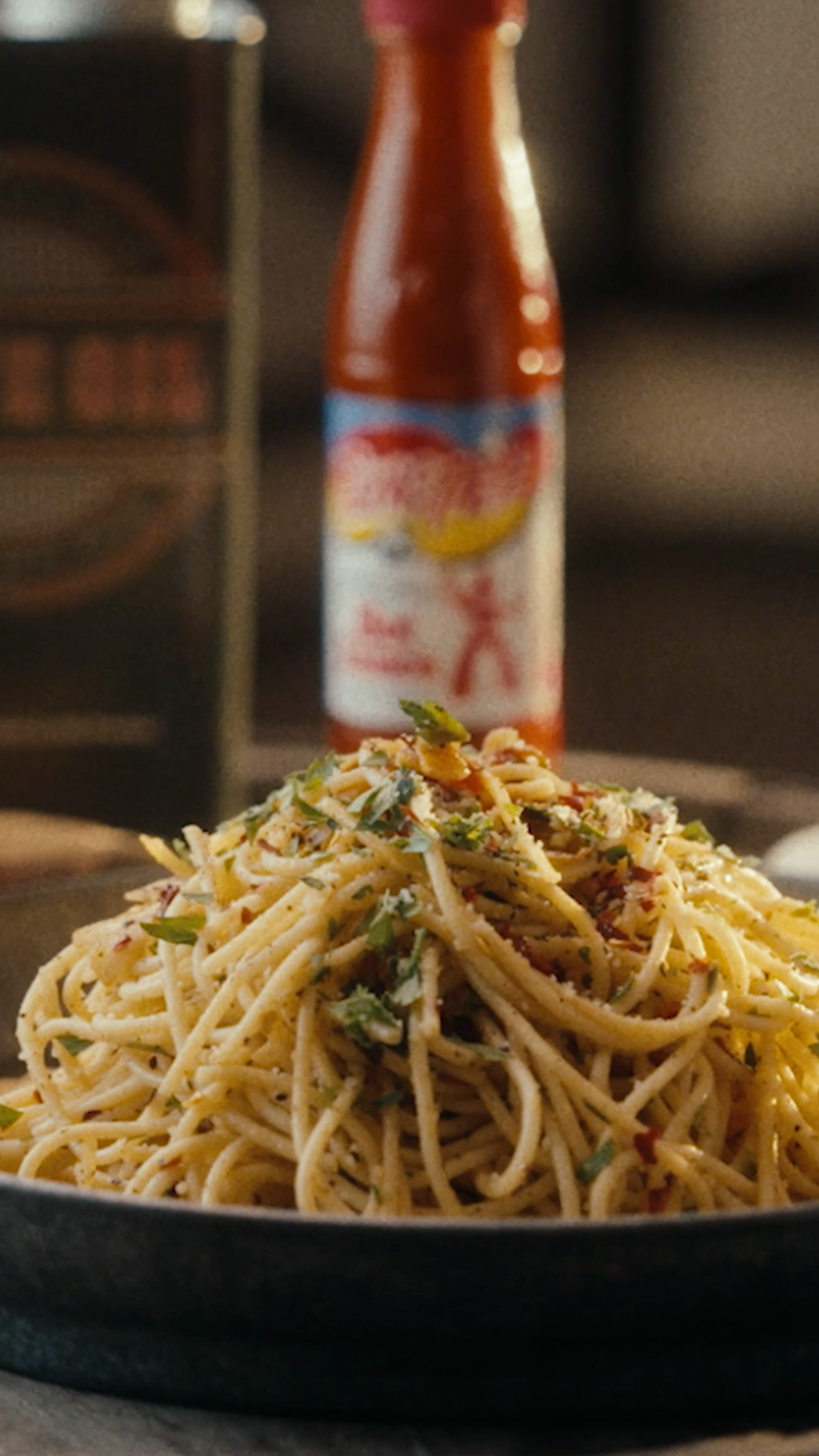 Spaghetti Aglio e Olio with Texas Pete® Sautéed Garlic Flavor Hot Sauce
