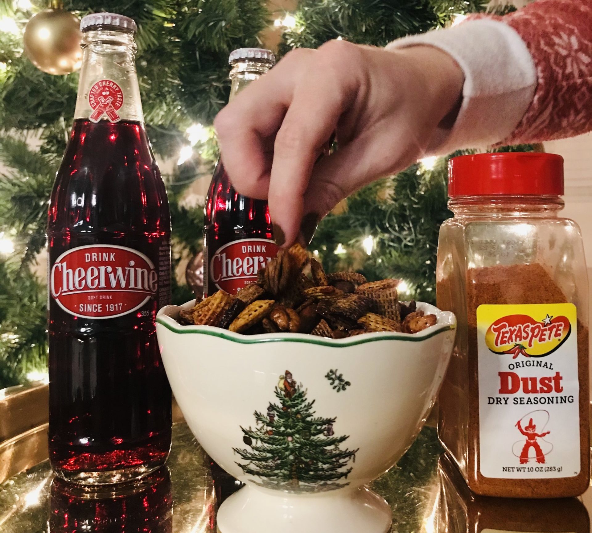 Holiday Heat + Sweet Snack Mix